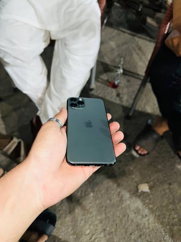 iPhone 11 Pro 64GB 5