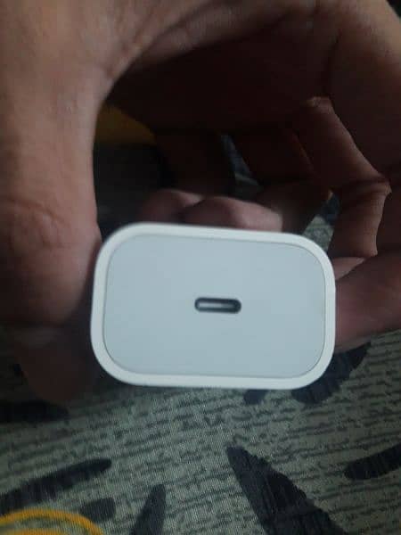 iphone 14pro orignal charger 1