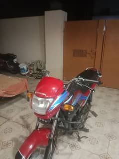 Honda Pridor 2018 model red colour