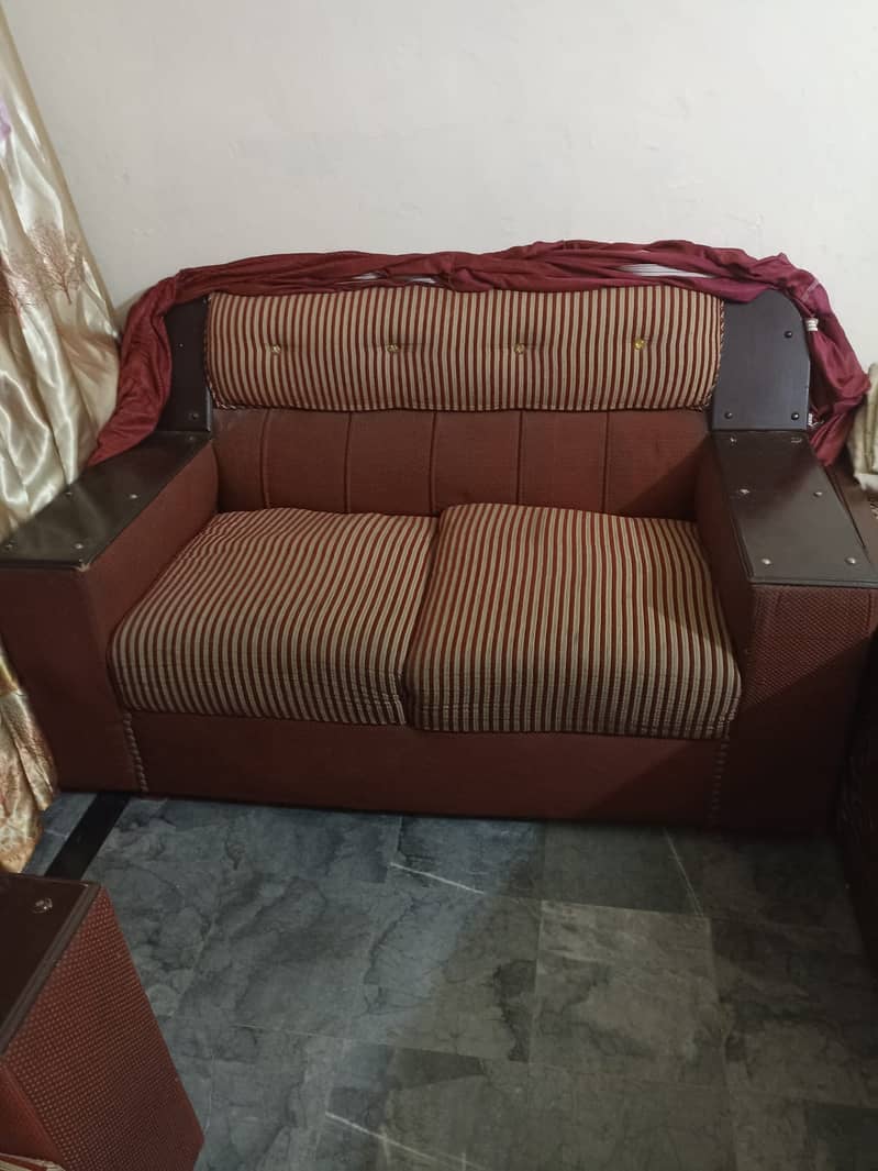 3 seater sofaa for sale 4