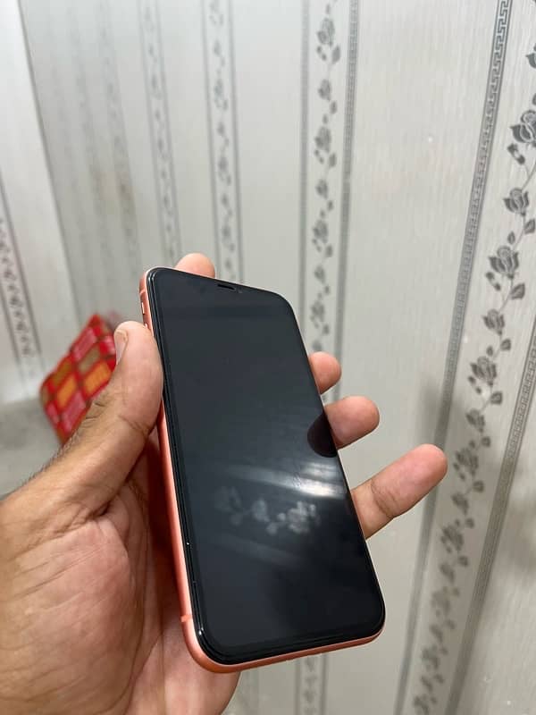 iPhone XR full new 10by10 jv sim sim time available 3 monhts 0