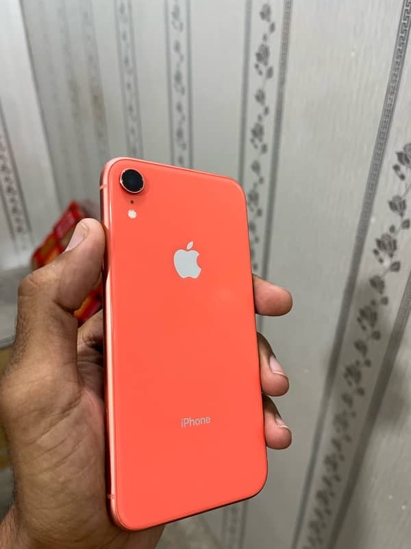 iPhone XR full new 10by10 jv sim sim time available 3 monhts 1