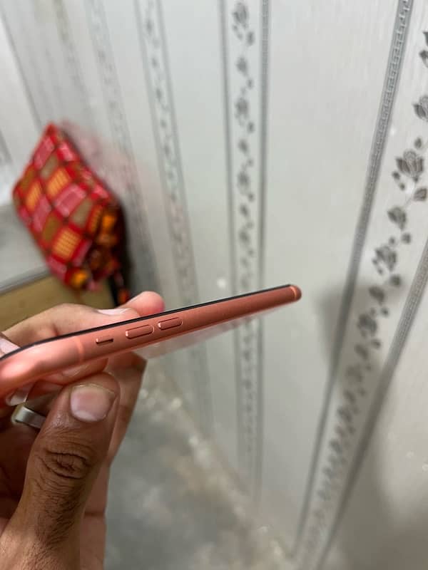 iPhone XR full new 10by10 jv sim sim time available 3 monhts 5