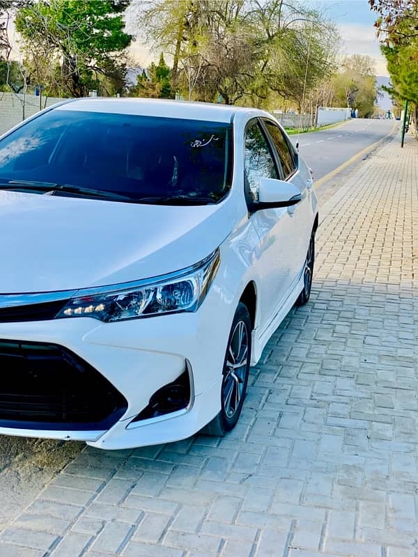 Toyota Corolla Altis 2021 baki nechy parho sari detail likhi hai 1