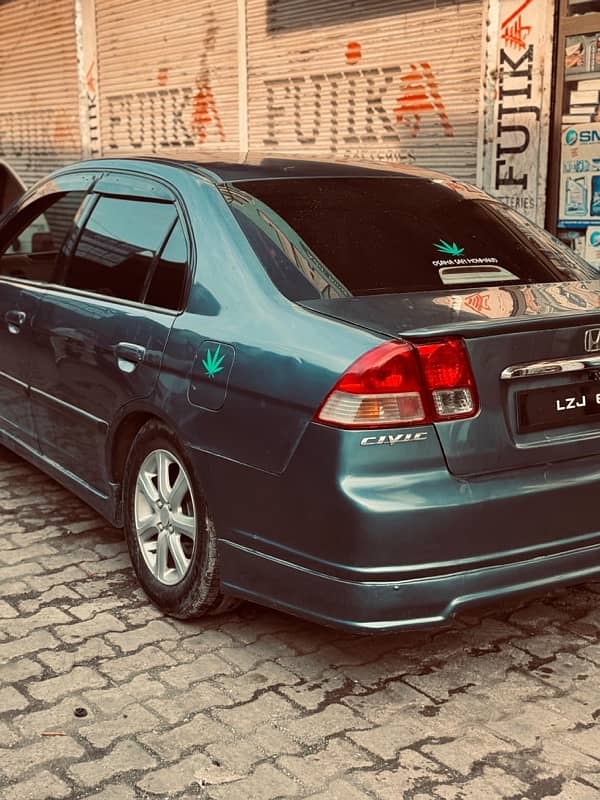 Honda Civic Oriel 2005 6