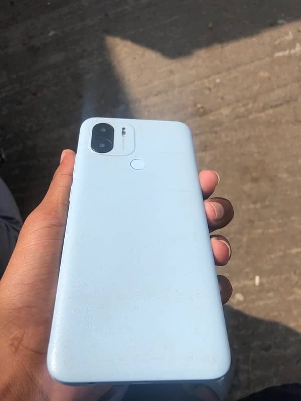 Realme A1+ all ok only box or Samsung A70 exchange koi b pta phone say 0