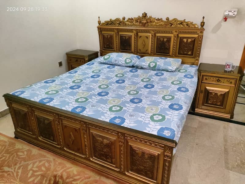 Complete Bed Set Wooden with Mattress, Side Tables, Dresser, Chair Set 1