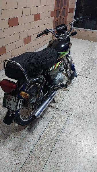 Honda cd 70 black color for sale 4