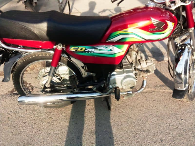 Honda CD 70 model 2023 ha first hand use koi km nhi Hona ha 3