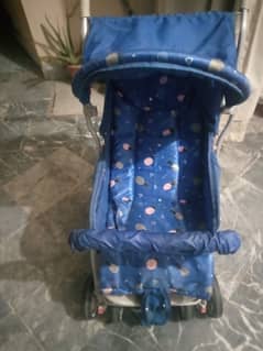 Pram with adjustable position