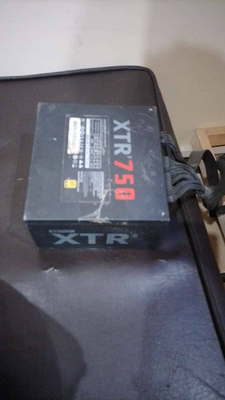 XFX XTR2 750w Gold Plus Power Supply 0