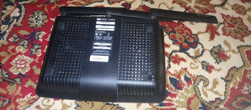 Linksys ea7500 v2 USED 1