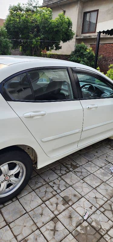 Honda City Aspire 2016 4