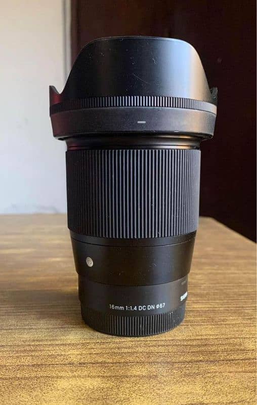 Sigma 16 mm f/1.4 lens for Sony APSC Camera 1