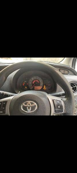 Toyota Vitz 2020 7