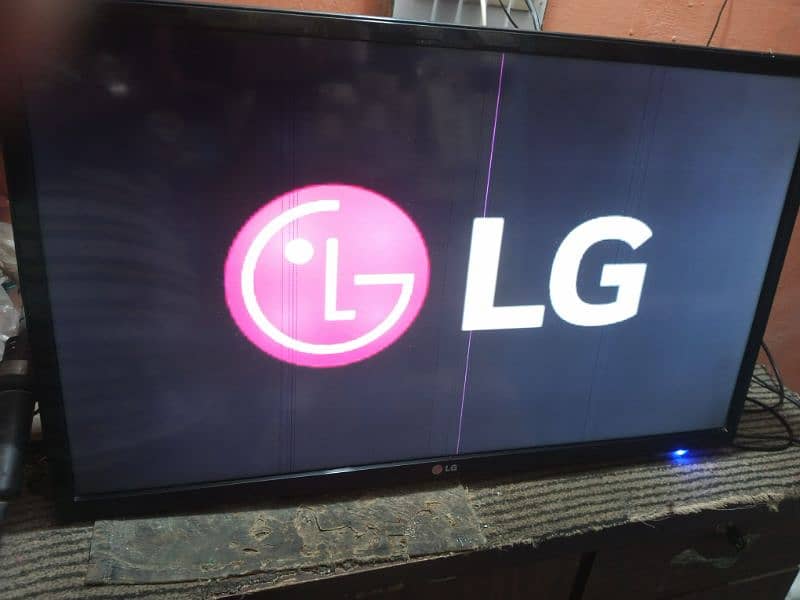 I am selling my LCD LG 32 inch 3