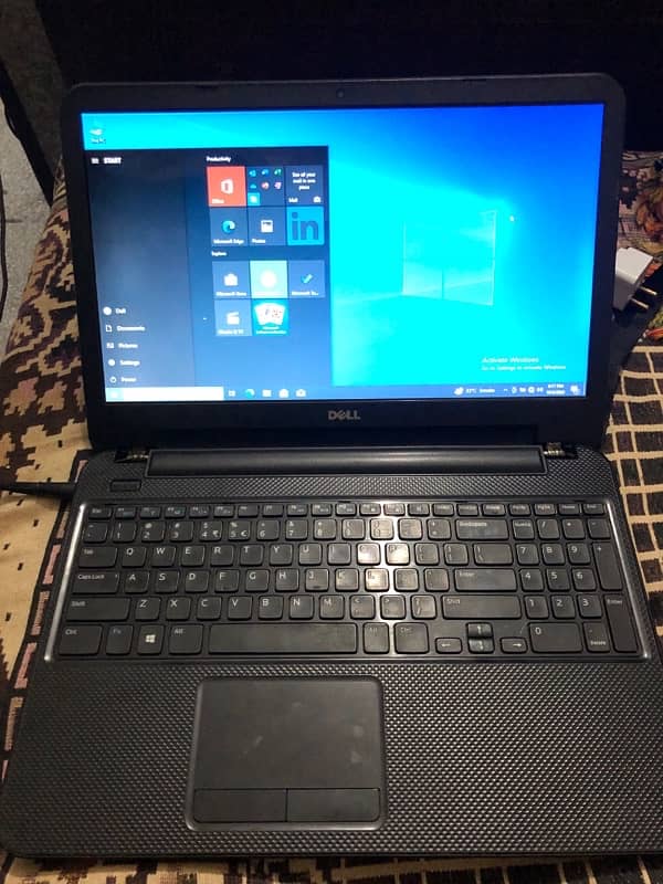 Dell 17 inch display i5 3rd gen+180gb ssd+4gb ram 0