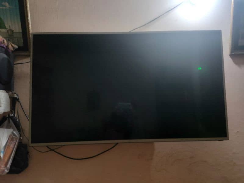 Sony smart led tv 10/9 condition urgent sale 0