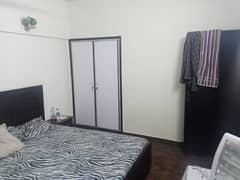 flat for rent 2 bed DD jouhar block 20 near jouhar mor smoll family pr