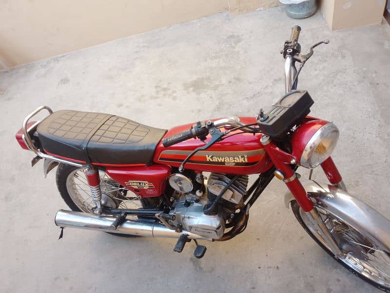 Kawasaki Dulux 100 4