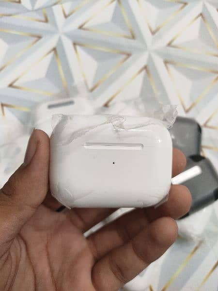 Airpod pro 2 2nd Generation 1