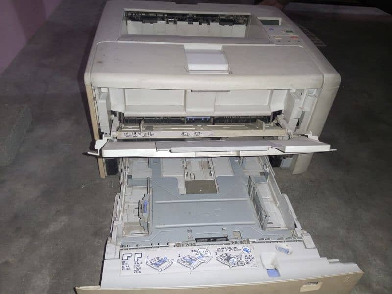 hp laser jet 5200 2