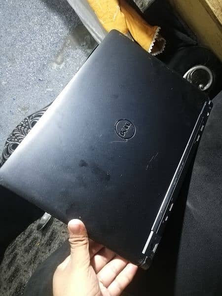 Dell latitude E7450 core I5 (5th) generation 5