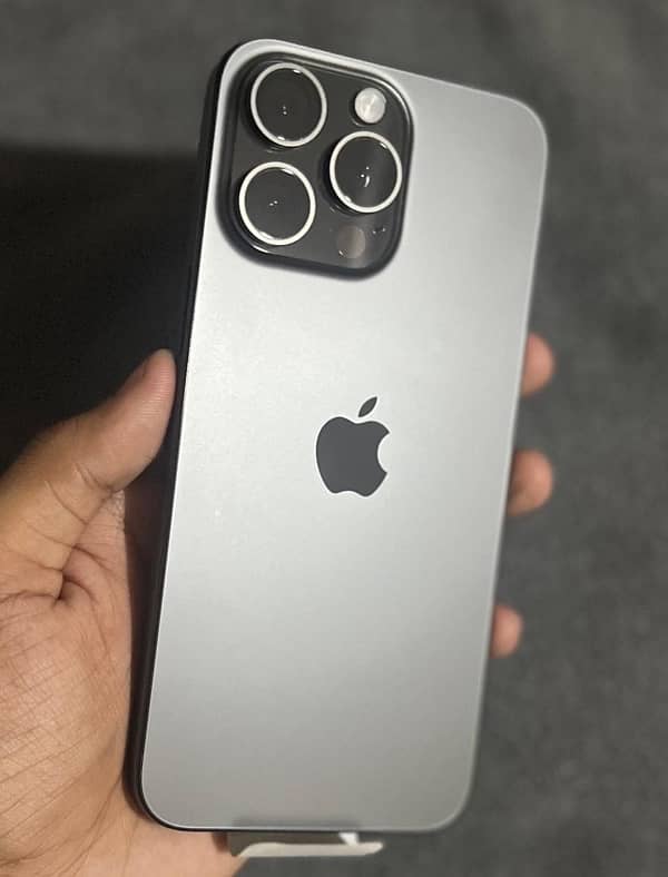 iPhone 15 Pro Max 512Gb Factory Unlock 3