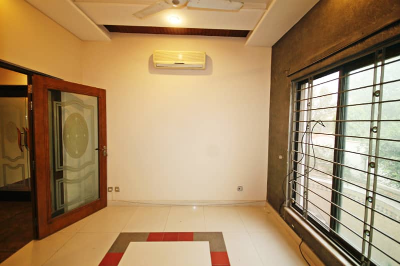 2 Kanal Duplex House With Basement Availabel For Rent In DHA Phase 5 8