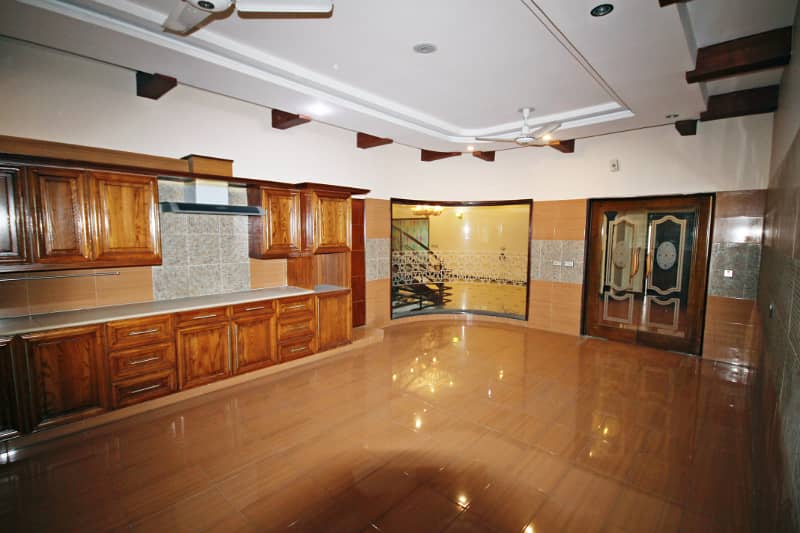 2 Kanal Duplex House With Basement Availabel For Rent In DHA Phase 5 40