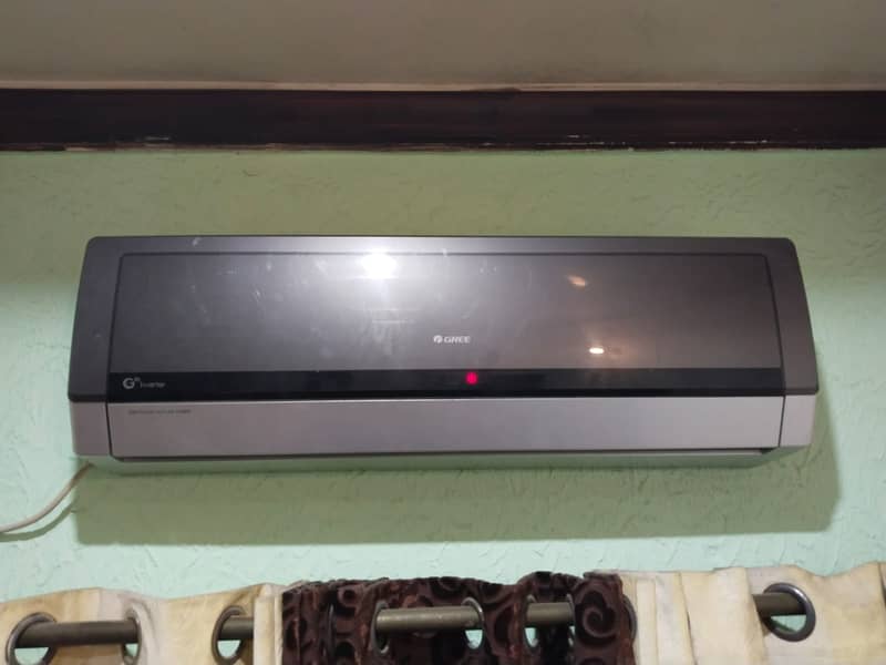 Gree 1 ton dc inverter  (0332=8389/192)  tabaaaii set 0