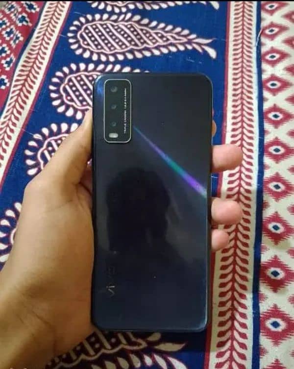 vivo y20 set and charger hai 0