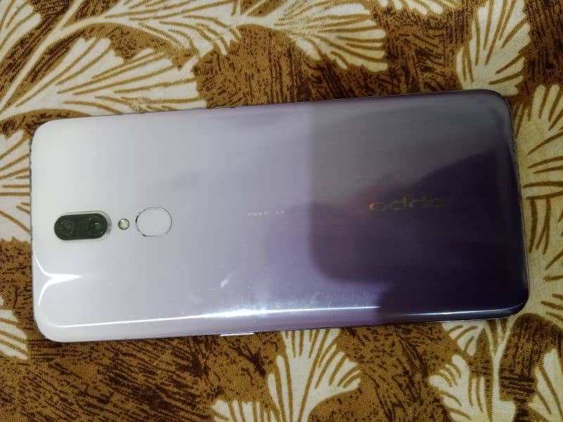 OPPO F11 0