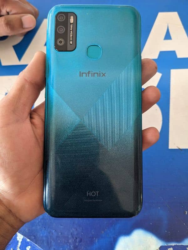 Infinix Hot 9 Play 4/64 1