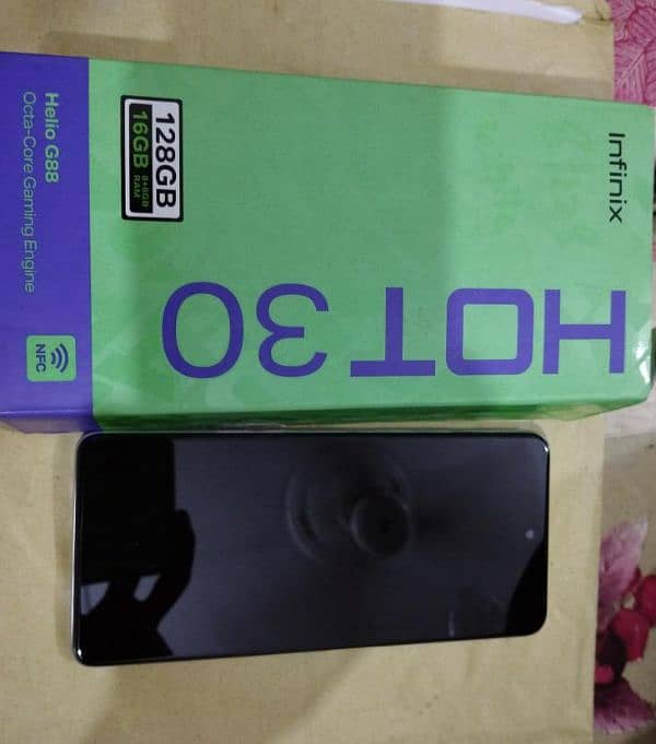 Infinix Hot 30 (16, 128) 1