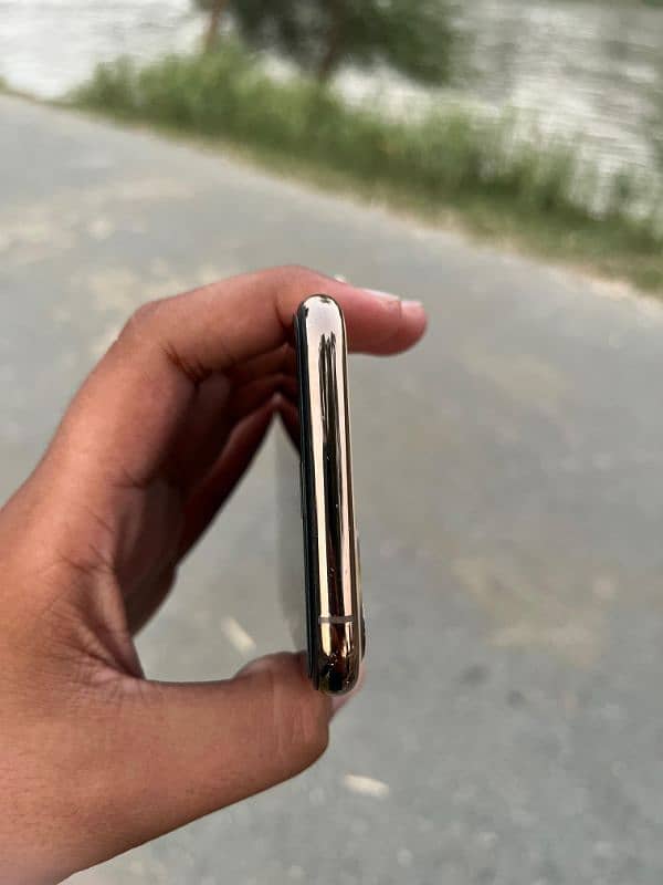 iphone 11pro 64gb 3