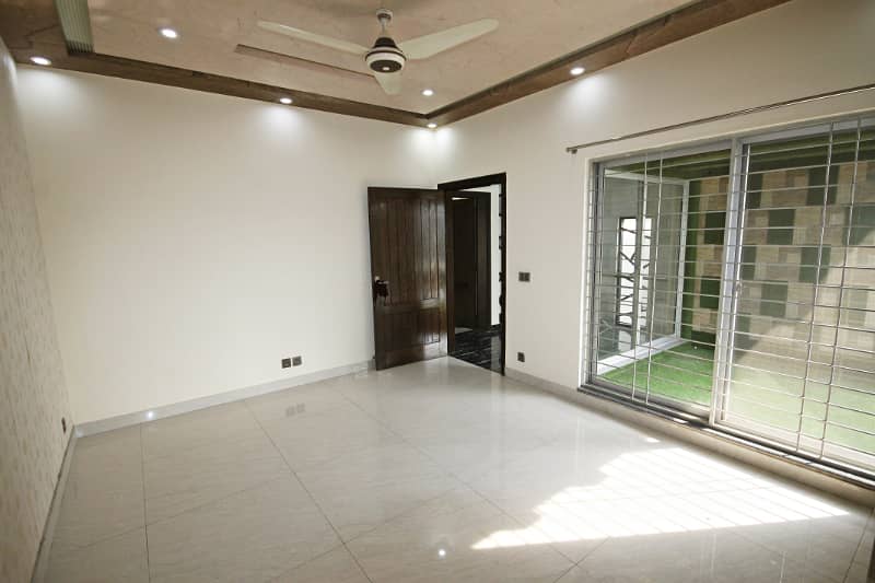 10 Marla House Available For Rent In DHA Phase 5 20