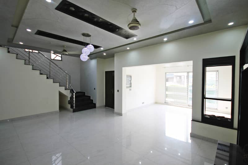 10 Marla House Available For Rent In DHA Phase 5 39