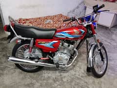 first ownar Islamabad number 830 km drive new bike 03422343302