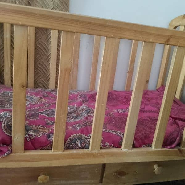 baby bed wooden . 1