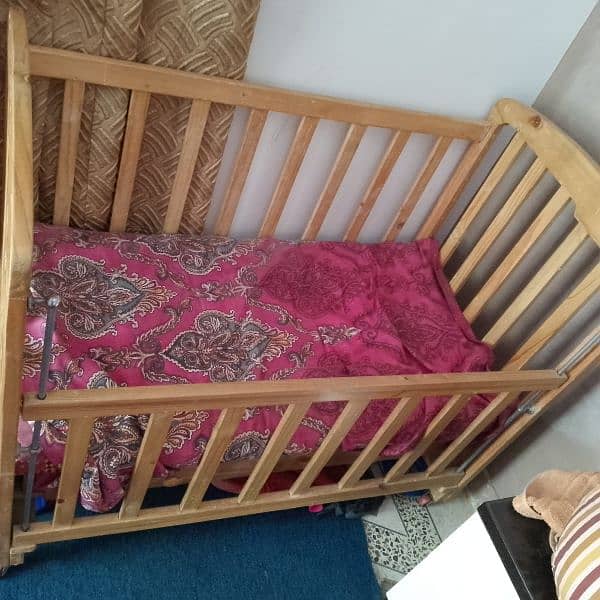 baby bed wooden . 4