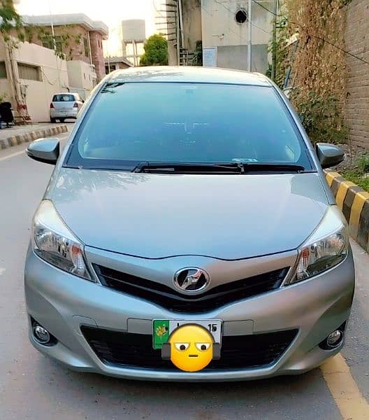 Toyota Vitz 2015 4