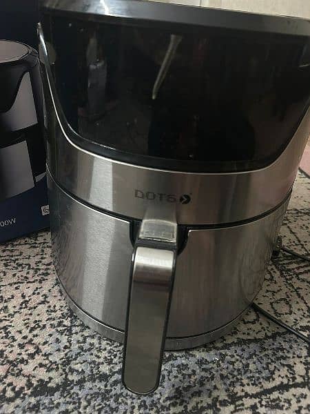 7L / Dots Air Fryer  - 1800W 4