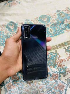 vivo y20 4/64 condition 10/8 only panal change A++ only phone