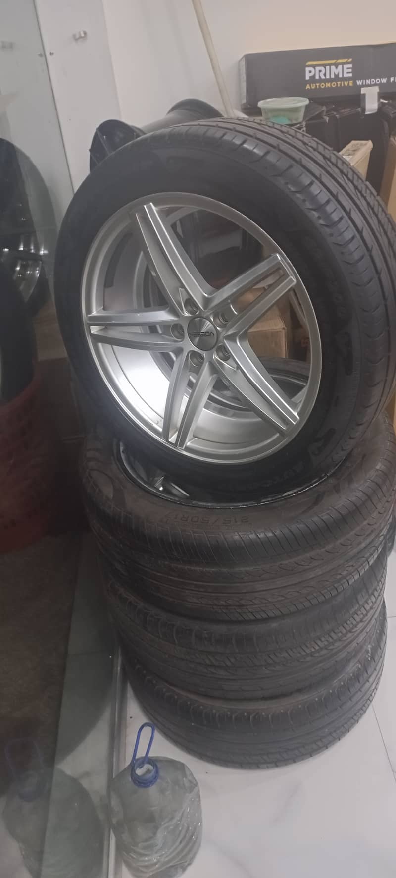 17 inch Vossen rims with tyres 3