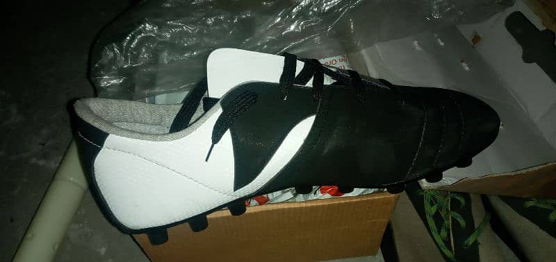 football shoes 2