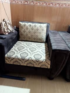 6 seater sofa new condition few month used