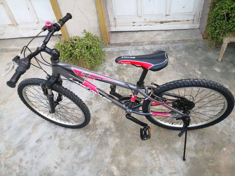 Imported Land Rover Fully Alluminium Mountain Bike. 6