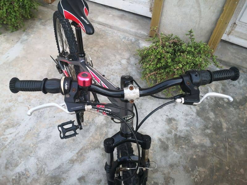 Imported Land Rover Fully Alluminium Mountain Bike. 9