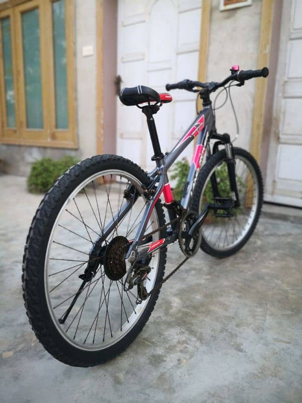 Imported Land Rover Fully Alluminium Mountain Bike. 14